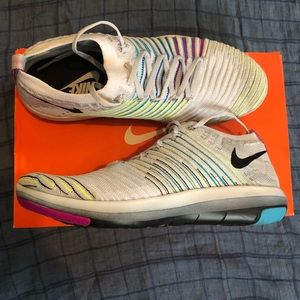 Nike Free Transform Flyknit Sneakers
